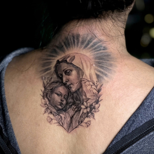 Hình Xăm Lưng-Blackwork tattoo